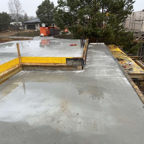 a0f18d96-92d1-4d99-9905-b299e5c45486